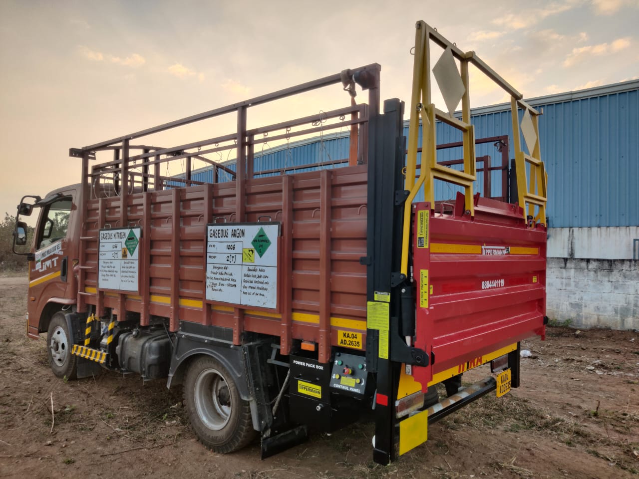 Gas Bottle Tail Lift for Big Vehicle