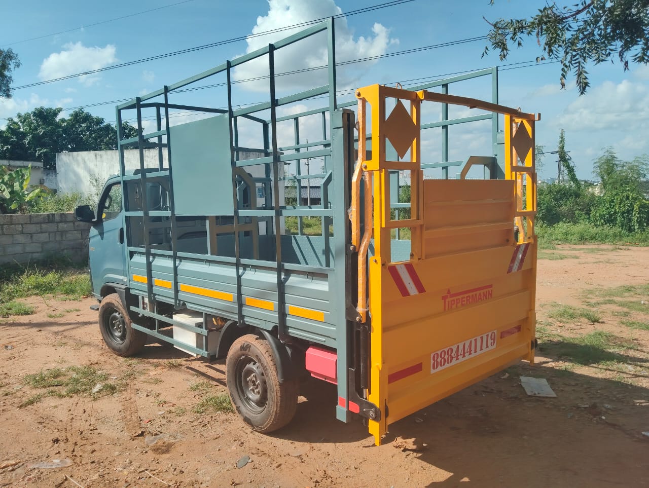 Gas Bottle Tail Lift for Big Vehicle